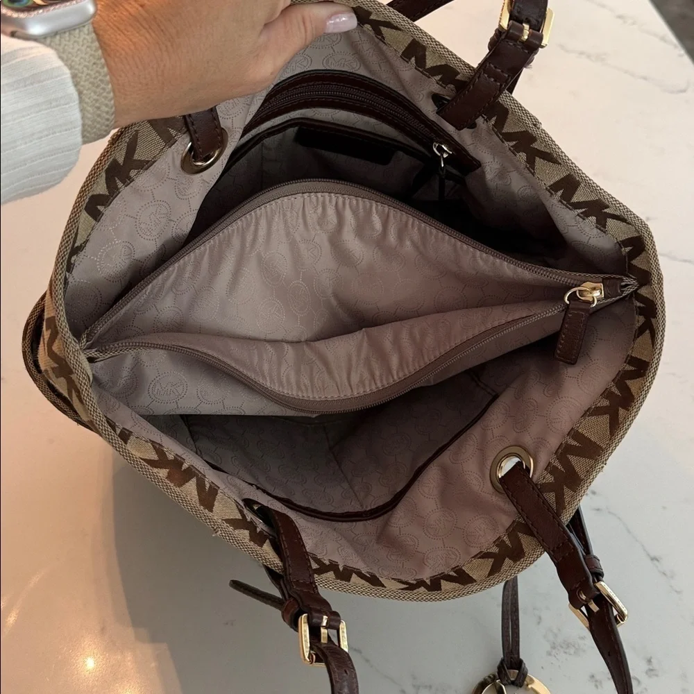 Michael Kors satchel shoulder bag